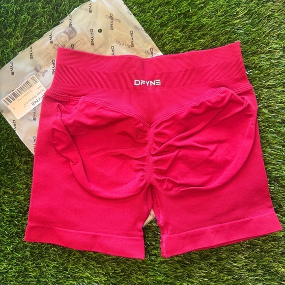 Dfyne Pants - Dfyne impact shorts 4.5" berry small